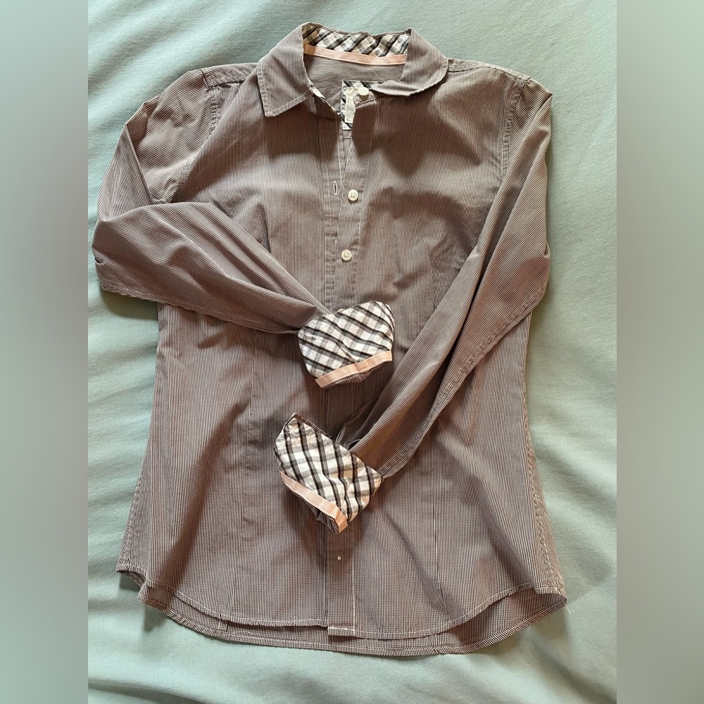 Old Navy Women’s long sleeve button down blouse